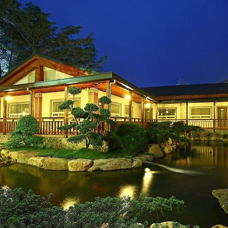 Flying Villa Nantou Екстериор снимка