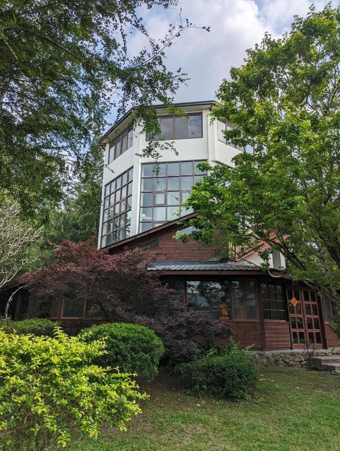 Flying Villa Nantou Екстериор снимка