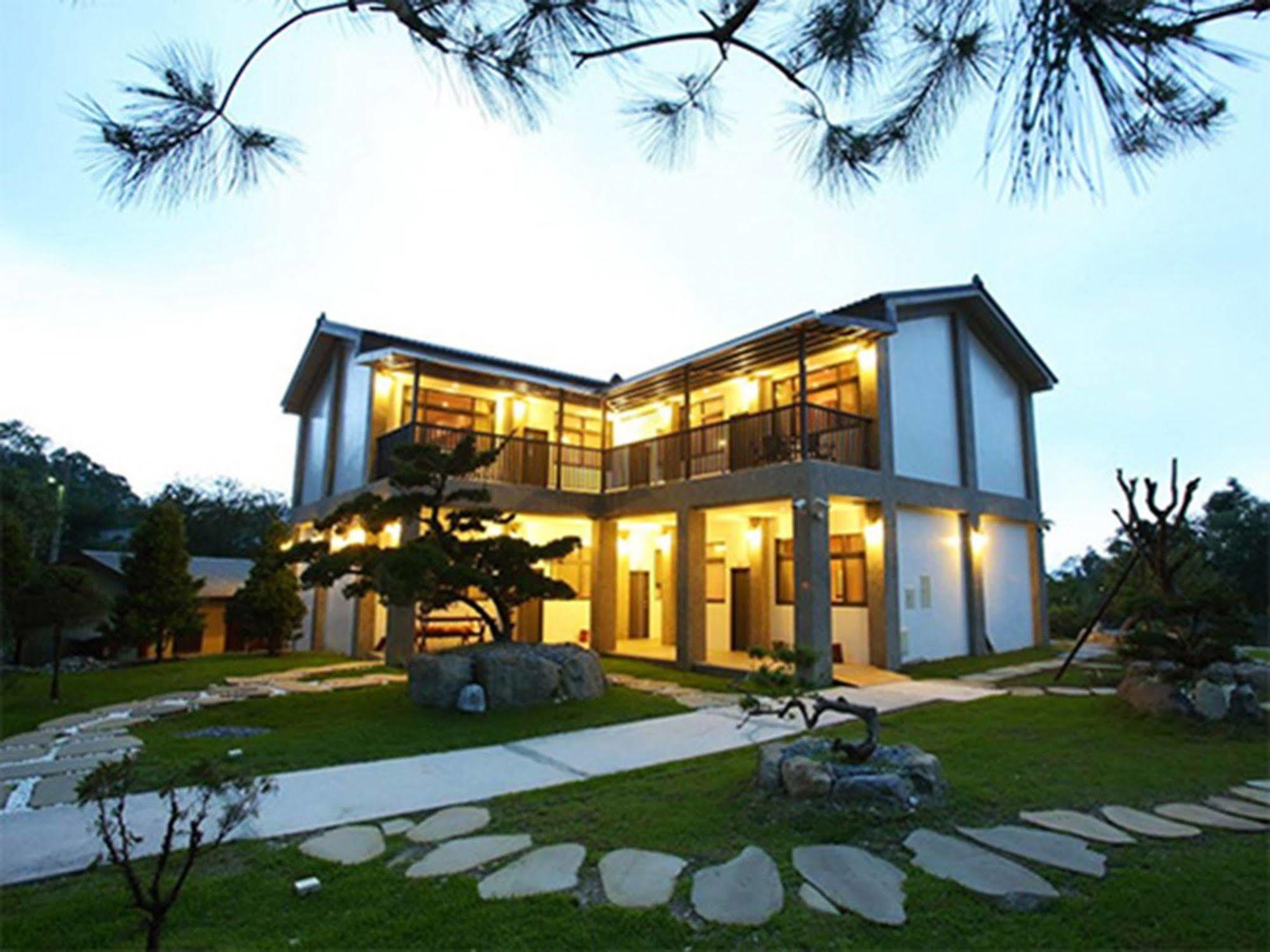 Flying Villa Nantou Екстериор снимка