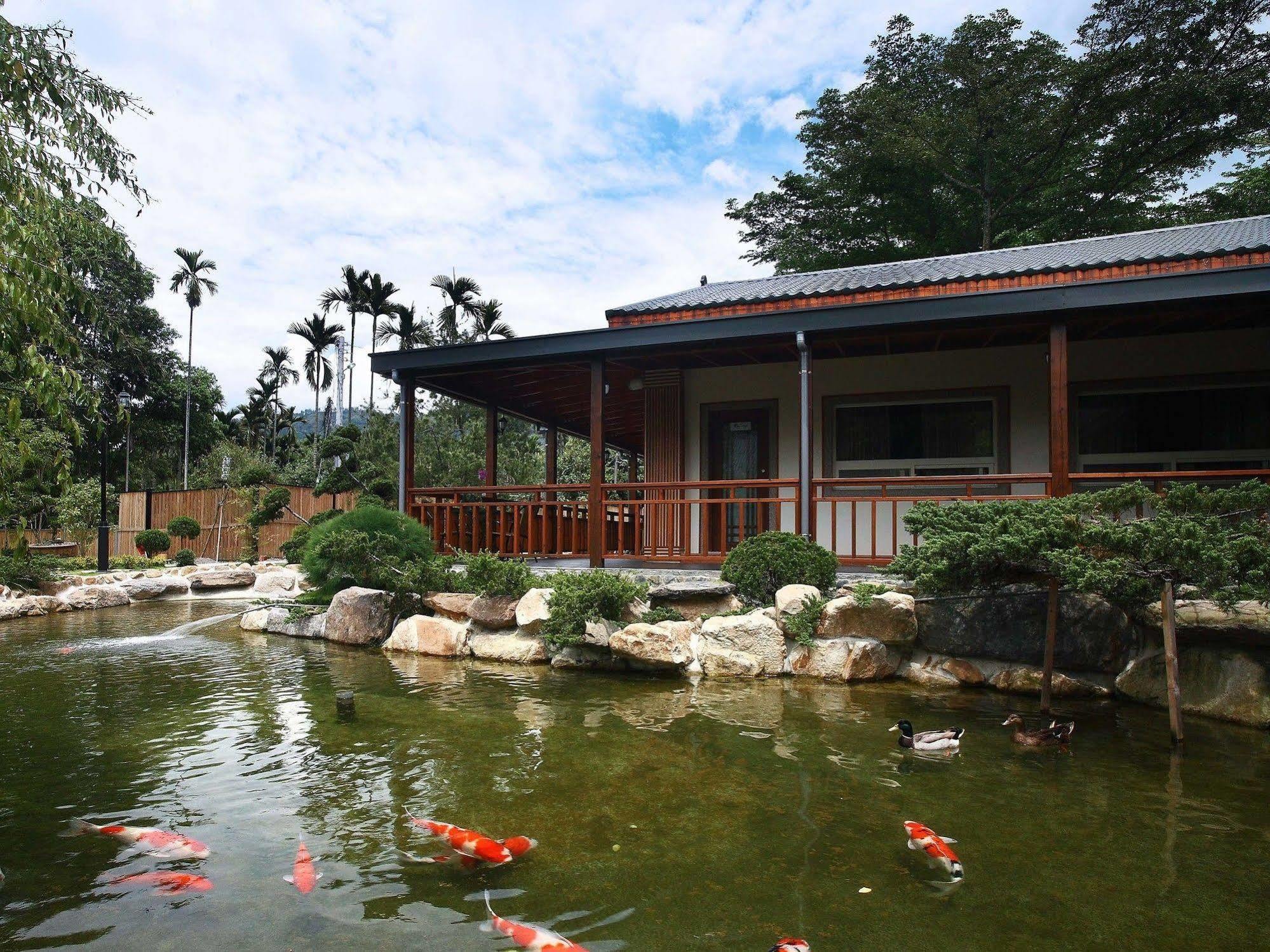 Flying Villa Nantou Екстериор снимка