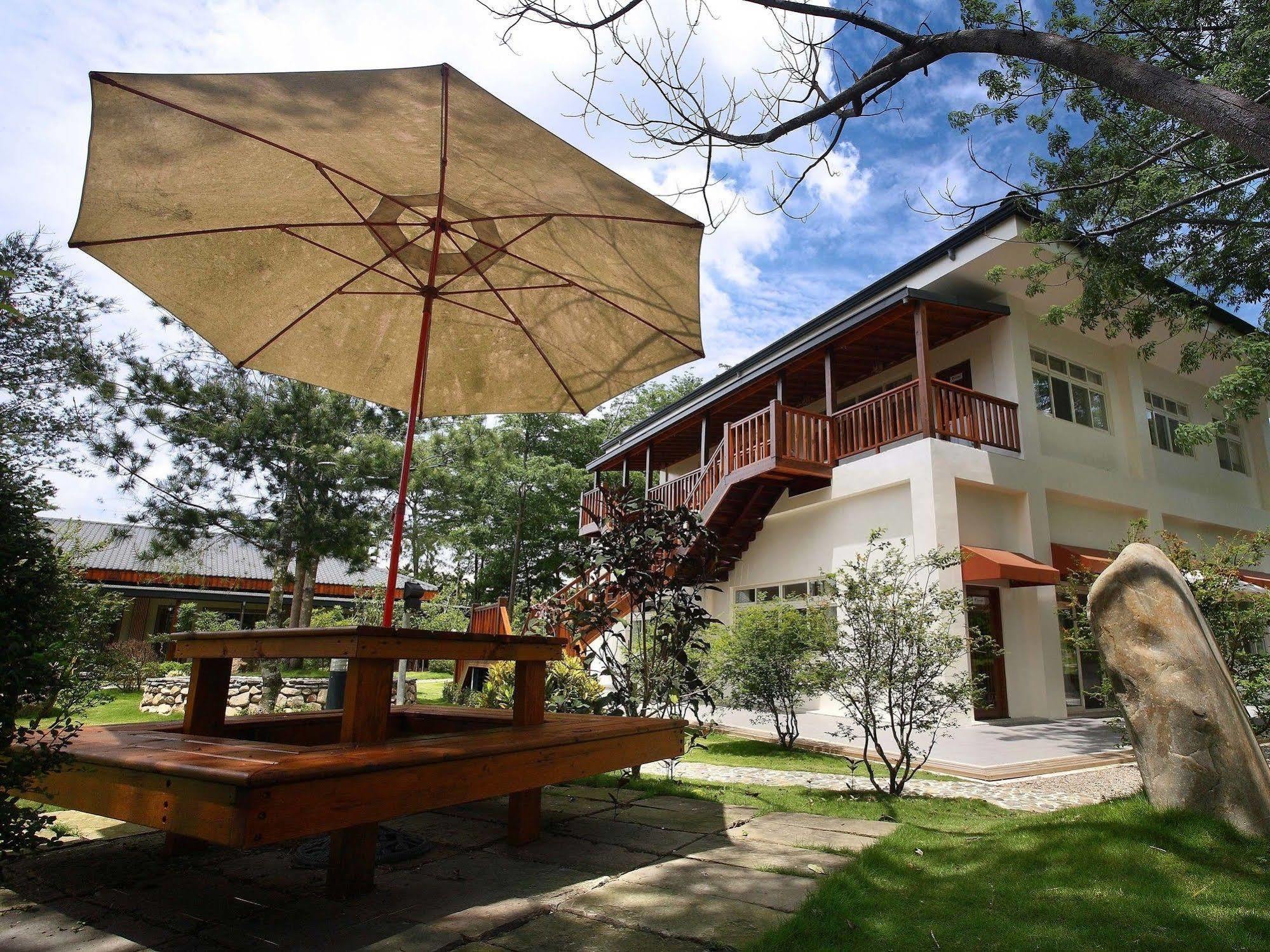 Flying Villa Nantou Екстериор снимка